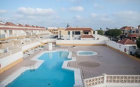 Sunny Centrical Apartment in Los Amigos